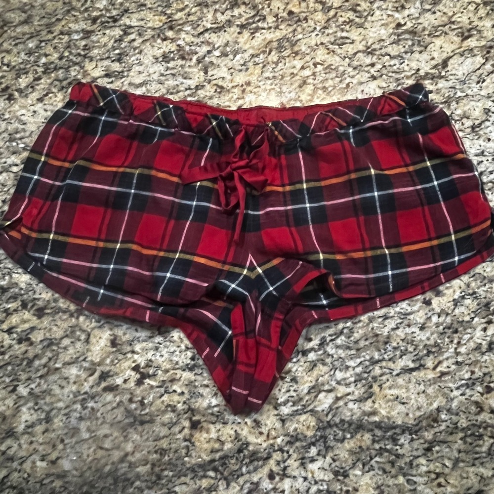 SKIMS Red Plaid Flannel Sleep Shorts Womensโ XL Pajama Bottoms Loungewear